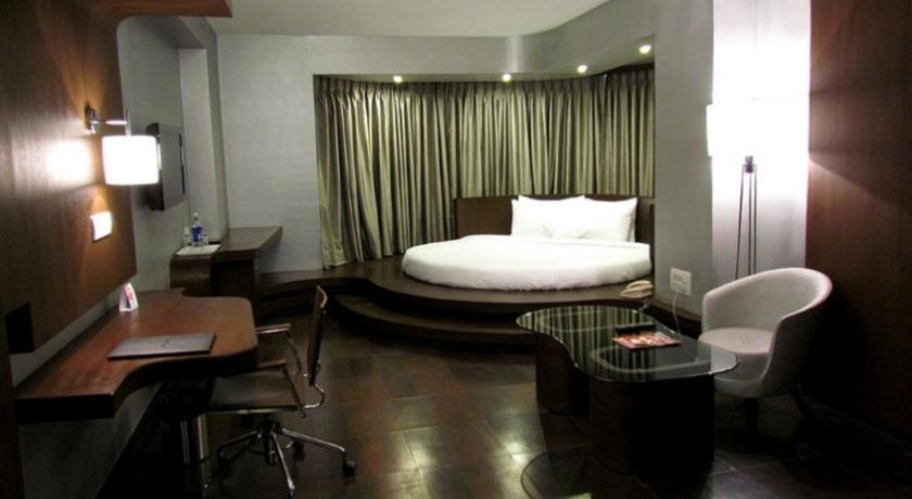 Cocoon Luxury Business Hotel Дханбад Номер фото